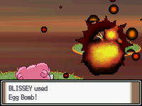 Blissey usando bomba huevo en la cuarta generación