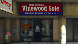 Vinewood Sole shop front in GTA V.