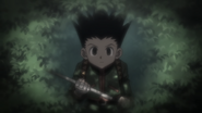 Gon stalks Hisoka