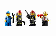 Minifigures from the set