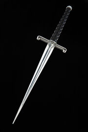 Thor-Love-and-Thunder-King-Valkyrie-Dagger