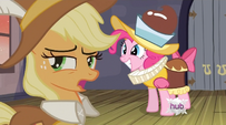 Skeptical Applejack S2E11