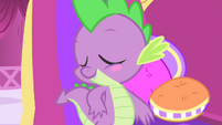 Spike blushing S4E23