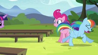 Rainbow running S4E21