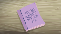 Twilight's book S5E8