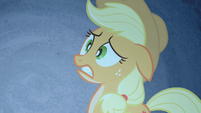 Applejack scared S01E08