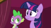 Twilight pauses S3E03