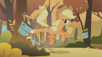 Applejack kicking S01E13