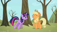 Applejack laughing S2E10