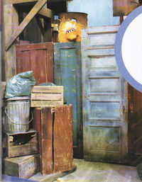 The construction doors bordering Big Bird's nest (1970-1992)