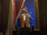 Fozzie painting coming to life for "Pictures in My Head" in The Muppets