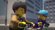 Ninjago–Papergirl–1’38”