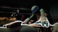 Leonardo (Teenage Mutant Ninja Turtles 2012) using the Healing Hands technique.