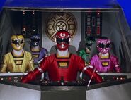 The Carrangers inside Ohranger Robo