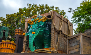 Penny's current location in Adventureland. (Photo by Davrelandweb).