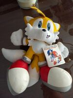 The large sized Tails plush.