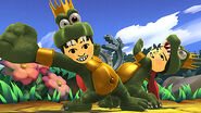 Ji-hoon and Xiaotong in a King K. Rool costume