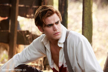 1x20 Blood Brothers-Flashback-Stefan