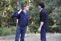 2x08 Rose-Stefan-Damon-02