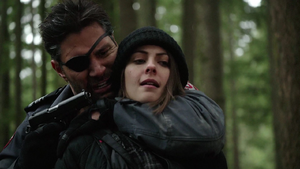 Slade threatens Thea