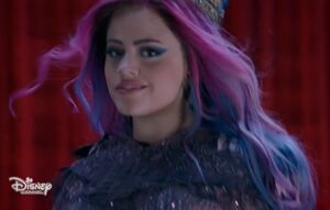 Audrey rising to power as an evil queen in Descendants 3.