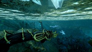 A Golden Maw swimming through one of Duviri's lakes