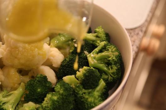 Cauliflower and Broccoli Salad with Yoghurd Dressing  (44)