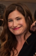 Thumbnail for File:Kathryn Hahn – T'ruah 2016 Benefit Gala (cropped).jpg