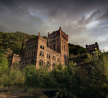 The main building at the Coal mine of Hasard de Cheratte Photograph: Msemmett Licensing: CC-BY-SA-3.0