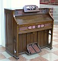 Reed organ