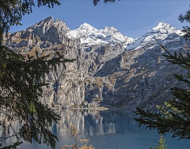 Oeschinensee by Ariocarpusandroides