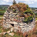 English: The Skull House in Moville