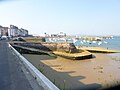 Le port de pêche du Rosmeur vu du quai du Petit Port (à marée basse)