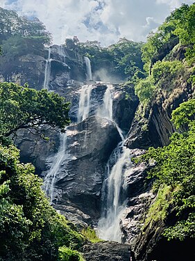 Sanje Waterfalls Photographer: Mjuba1524