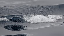 Waves (37712558476).jpg