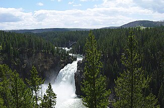 At Upper Yellowstone Fall, Yellowstone NP, USA