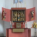 Hochaltar (gotische Altarretabel, seit ca. 2002 (?) in der Kirche; bildet mit der vorhandenen Kreuzigungsgruppe den Hochaltar)