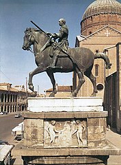 Donatello, Monumento equestre al Gattamelata (Equestrian statue of Gattamelata), 1453, Padua, Italy