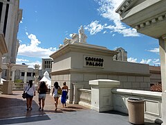 Las Vegas (7977415183).jpg