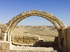 Avdat, The southern villa, arches.