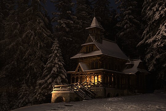 "Jaszczurówka_at_Winter.jpg" by User:Jcubic