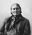 Geronimo in 1898, photo by Frank A. Rinehart