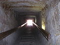 Vue de la descenderie de la pyramide d'Henoutsen, épouse royale de Khéops