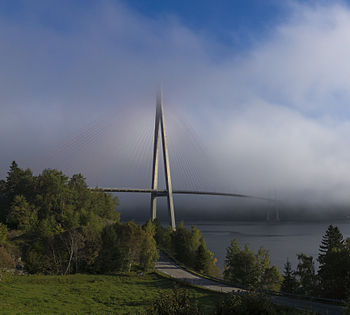 Skarnsund Bridge Nord-Trøndelag, Inderøy Photograph: Henny Stokseth Licensing: CC-BY-SA-3.0