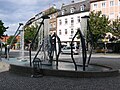 Deutsch: Ravensburg, Marienplatz, Brunnen von Robert Schad; Name der Skulptur: „Caide 1993“