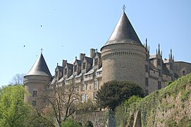 Rochechouart Château 2.jpg