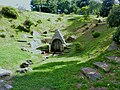 Kerlaz : la fontaine Saint-Germain, vue d'ensemble du site