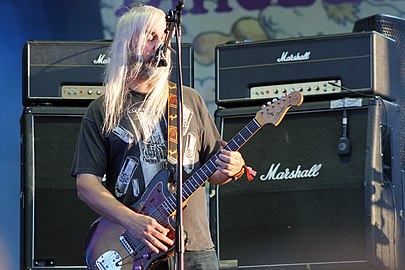 J Mascis