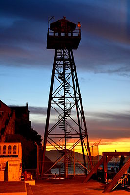 File:Alcatraz_Guard_Tower.JPG