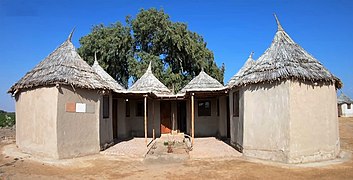 Pakistani village houses by architect Yasmeen Lari